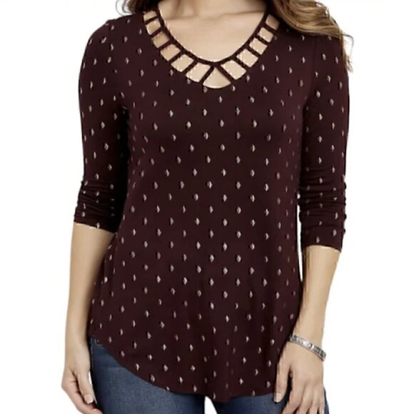 MAURICES 24/7 Patterned Tee Lattice V-Neckline Burgundy Maroon Red 3/4 Sleeve M - Picture 3 of 12